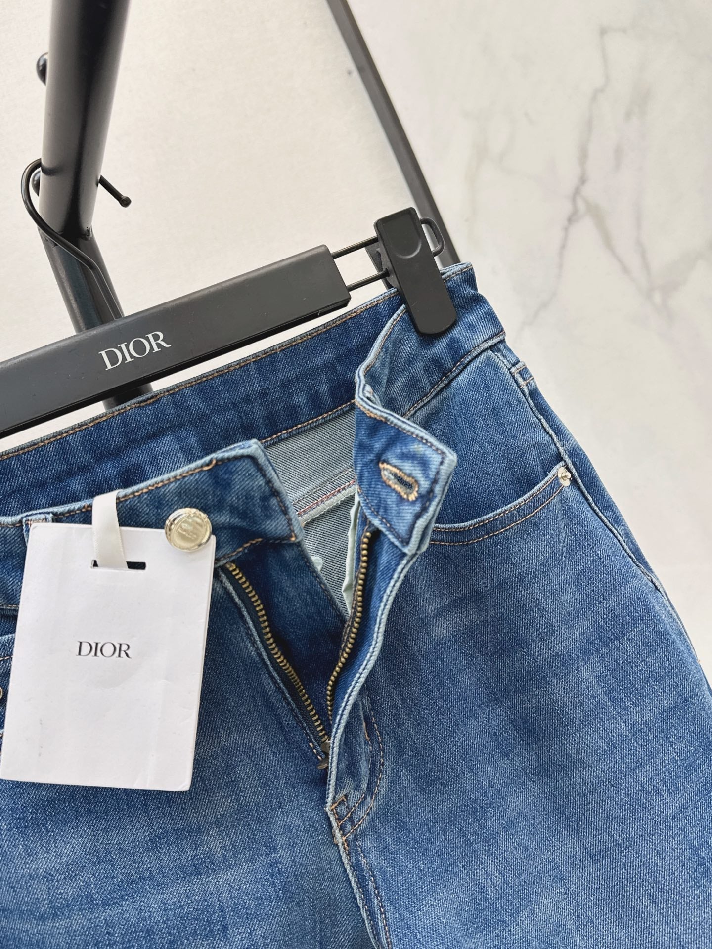Figure-flattering stretch jeans