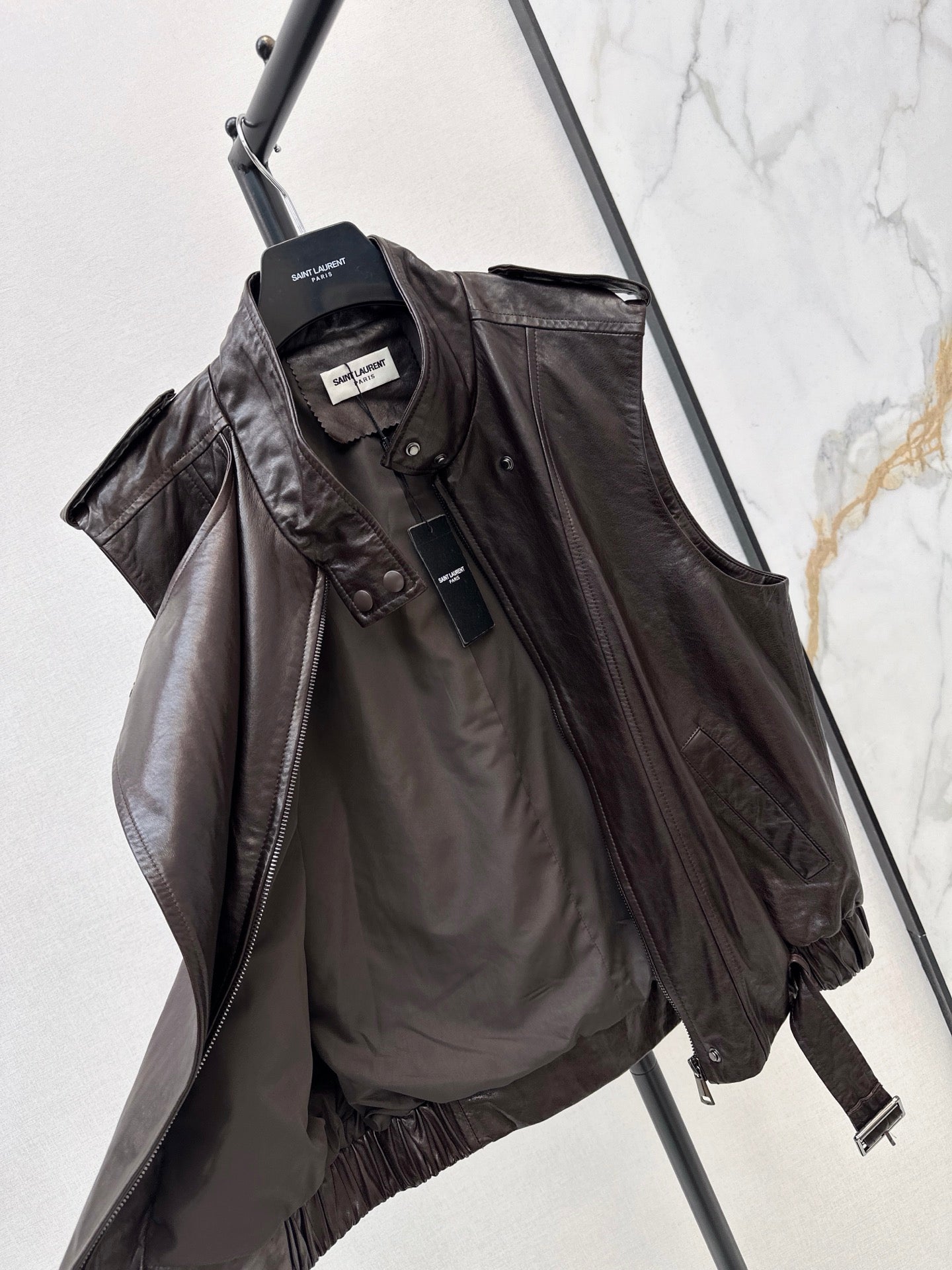 Yves Saint Laurent/26 Early Spring Latest Leather Vest
