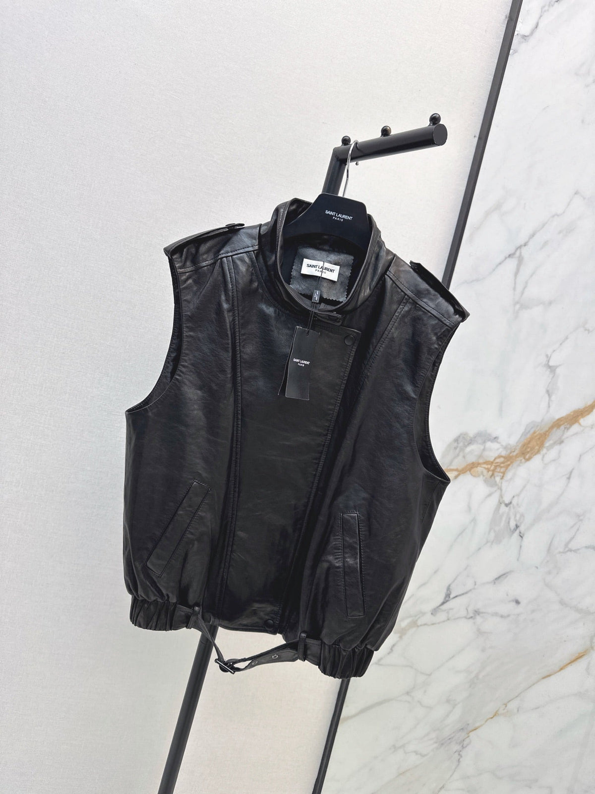 Yves Saint Laurent/26 Early Spring Latest Leather Vest