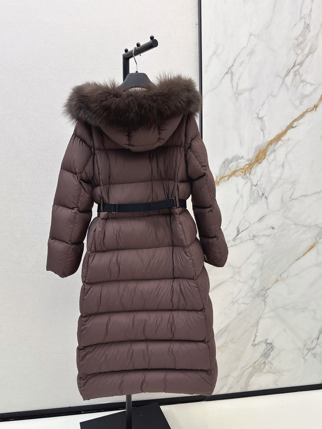 Max Mara/26 Fall/Winter Latest Large Fur Collar Hooded Down Jacket
