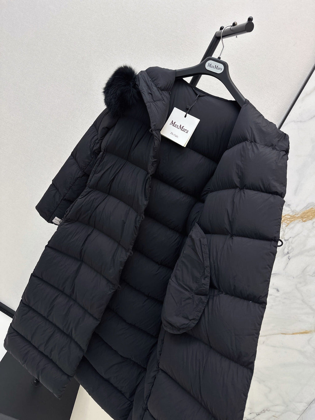 Max Mara/26 Fall/Winter Latest Large Fur Collar Hooded Down Jacket