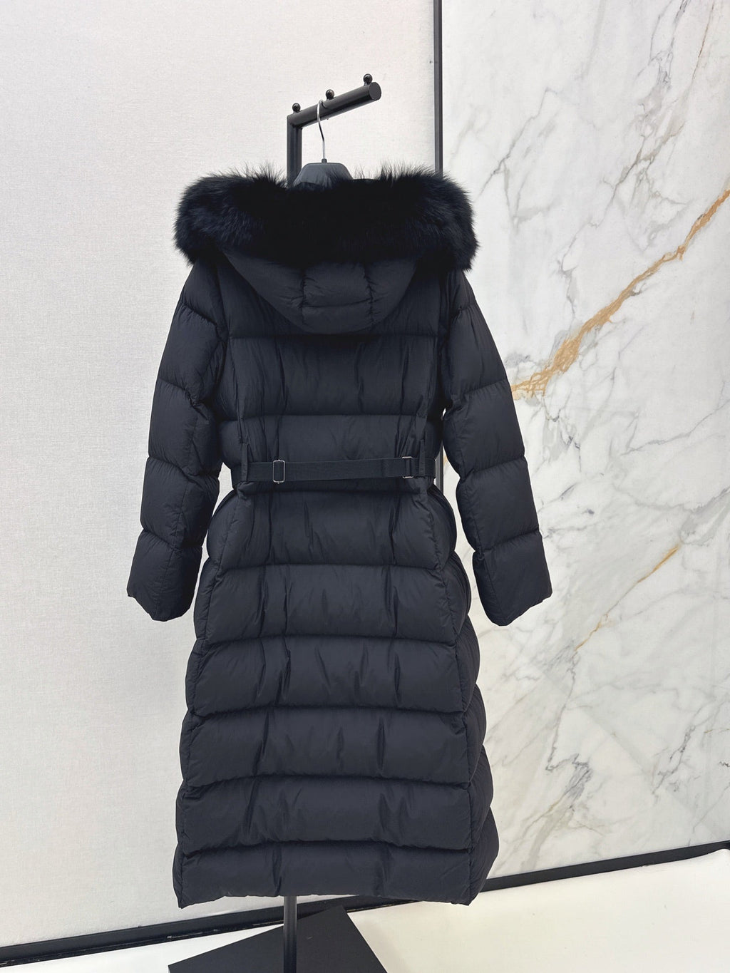 Max Mara/26 Fall/Winter Latest Large Fur Collar Hooded Down Jacket