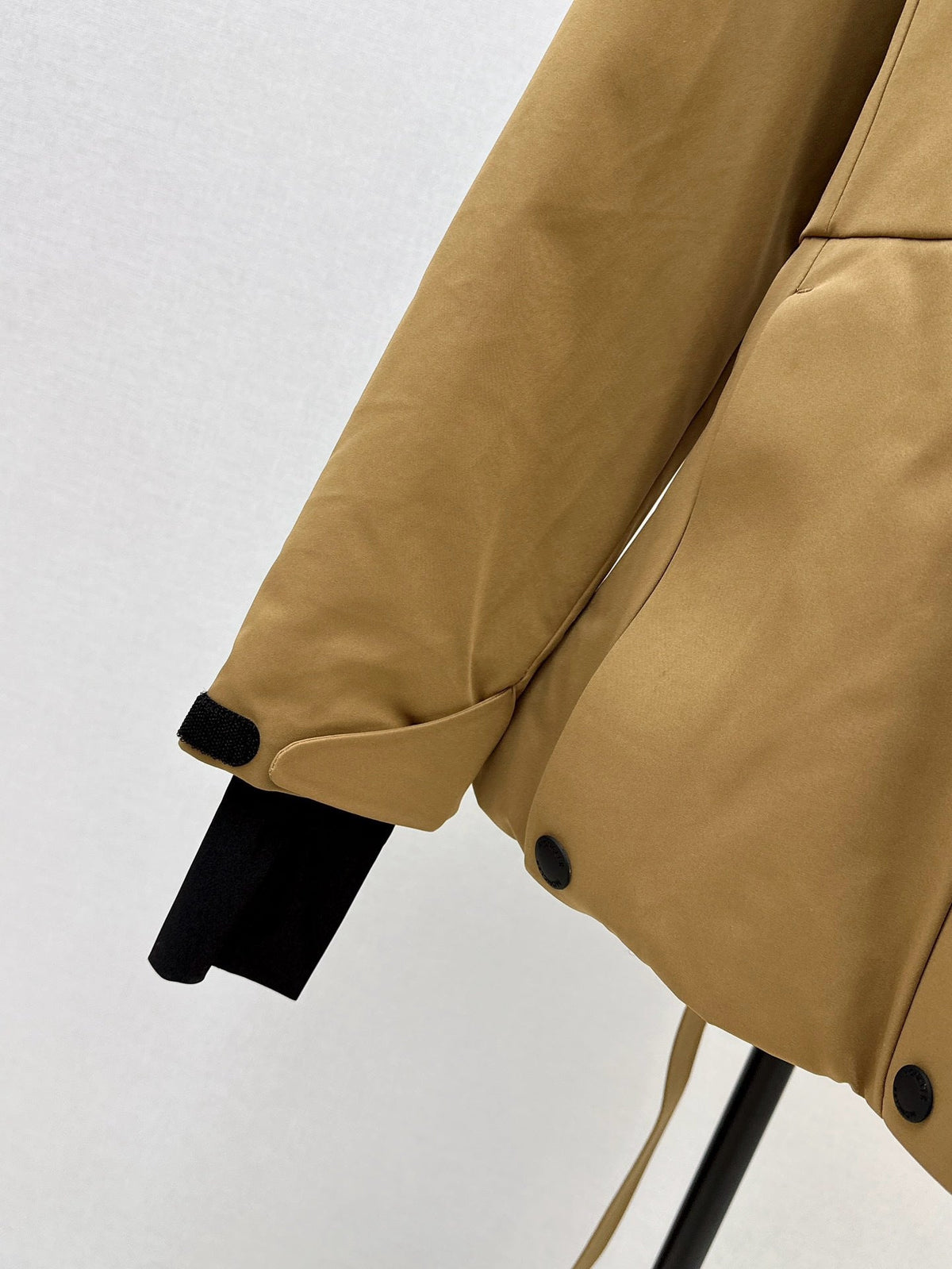 Moncler/26 Fall/Winter Latest Short Waist-Style Down Jacket
