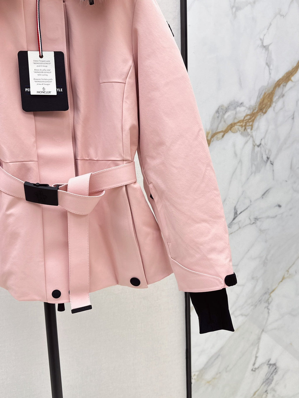 Moncler/26 Fall/Winter Latest Short Waist-Style Down Jacket
