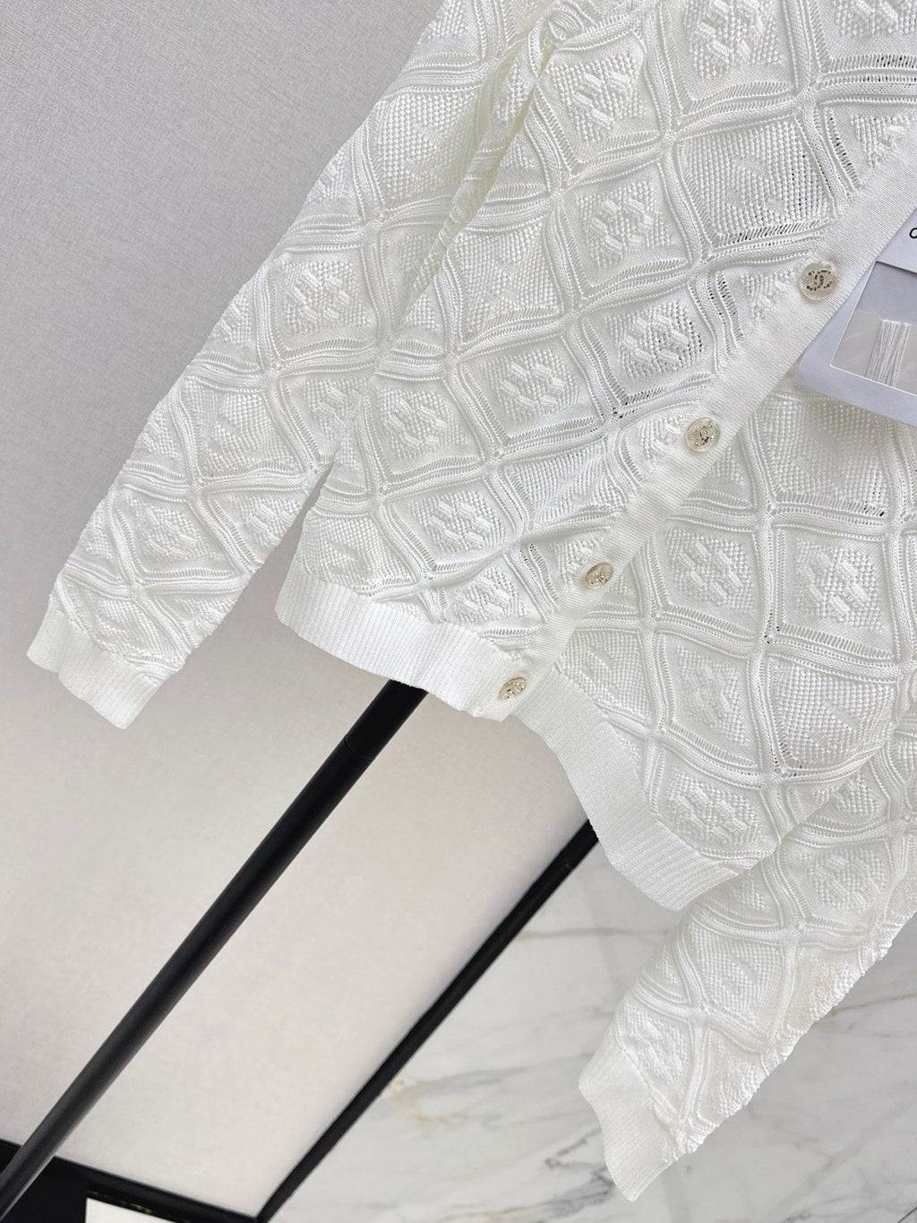 chanel/26 Early Autumn Latest Knit Cardigan