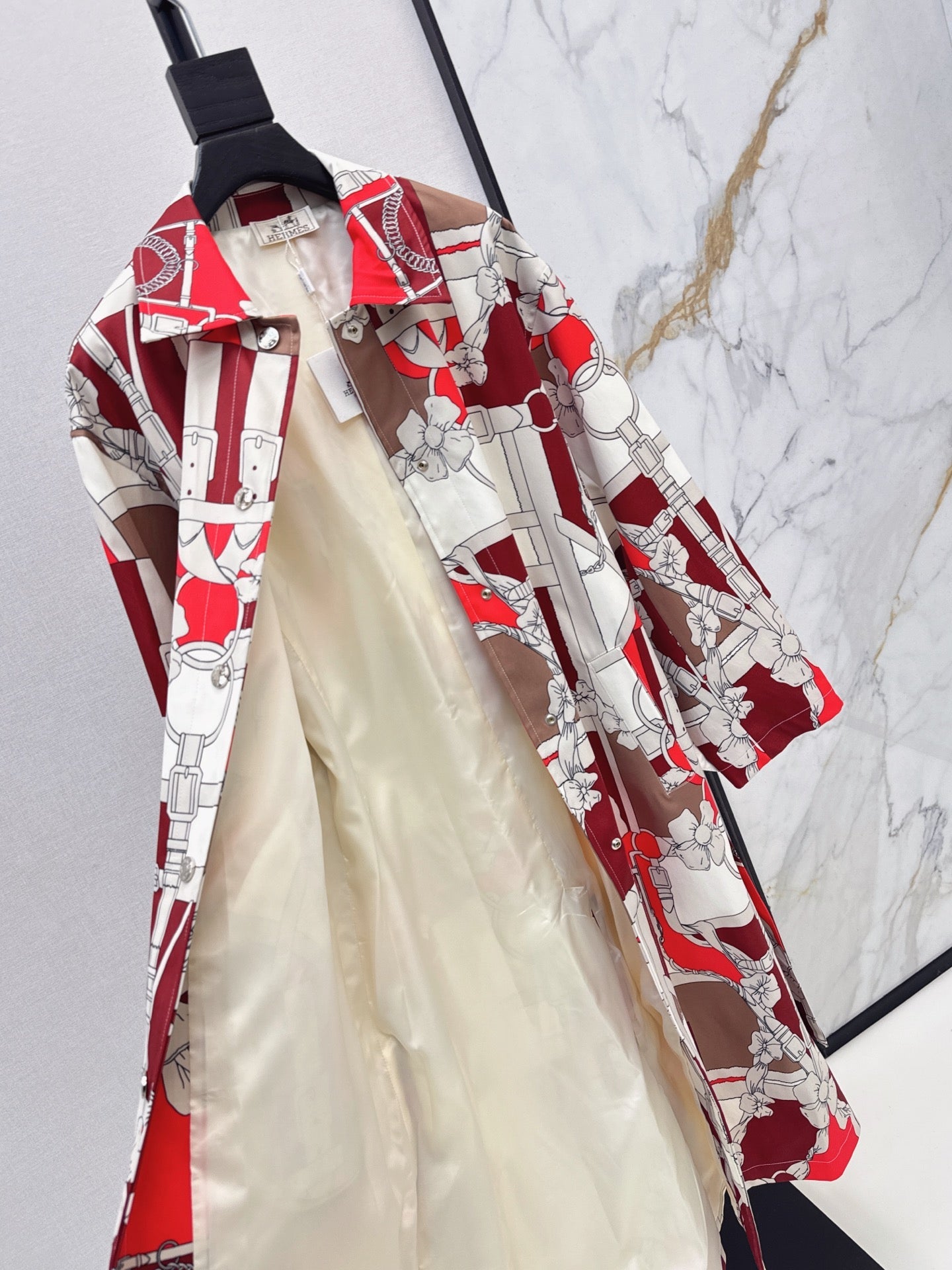 Hermès/26 Early Autumn Latest Trench Coat