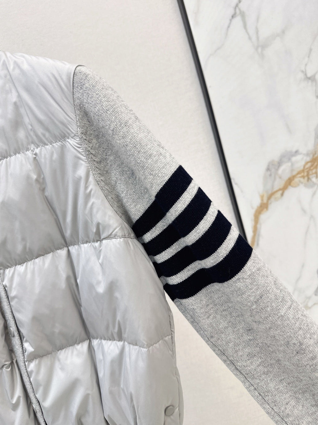 Thom Browne/26 Early Autumn Latest Short Down Jacket with Collar