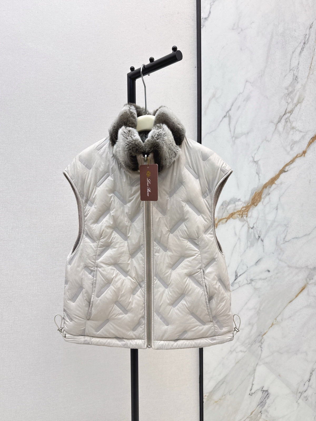 LORO PIANA/ 26 Early Autumn Latest Wool Vest