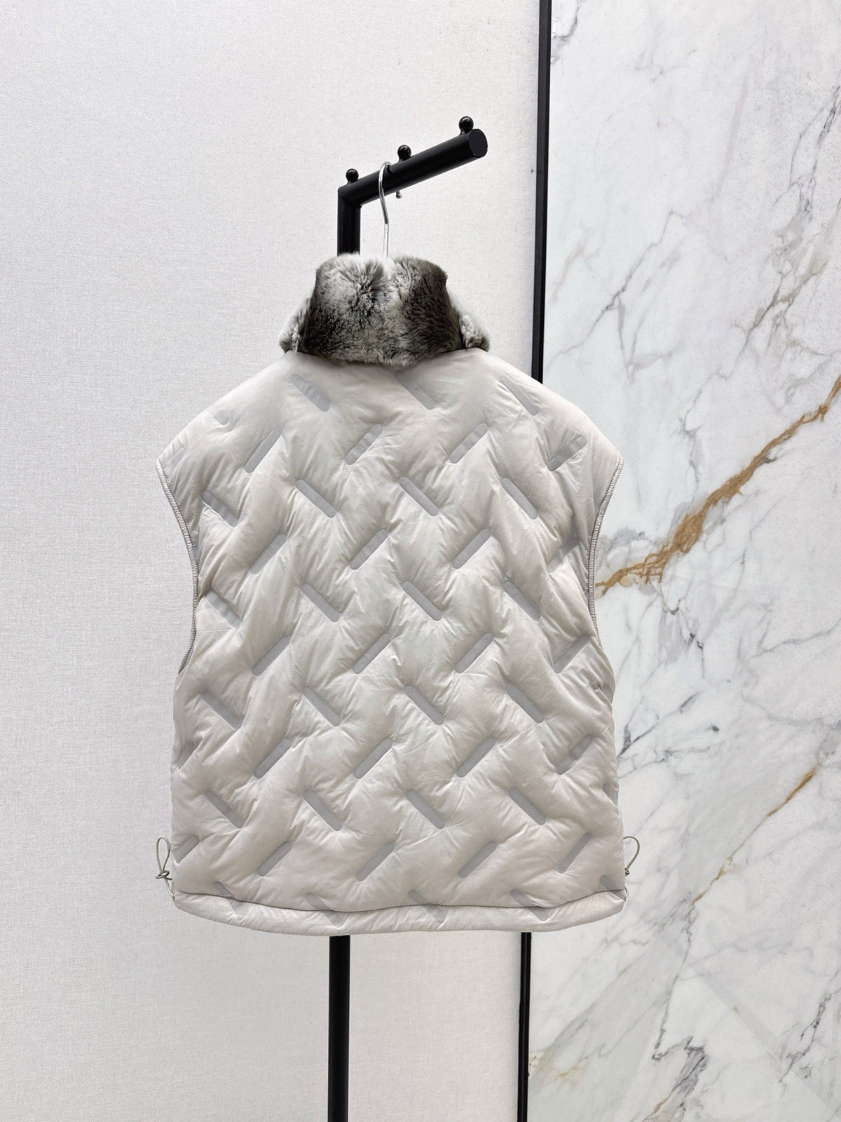 LORO PIANA/ 26 Early Autumn Latest Wool Vest