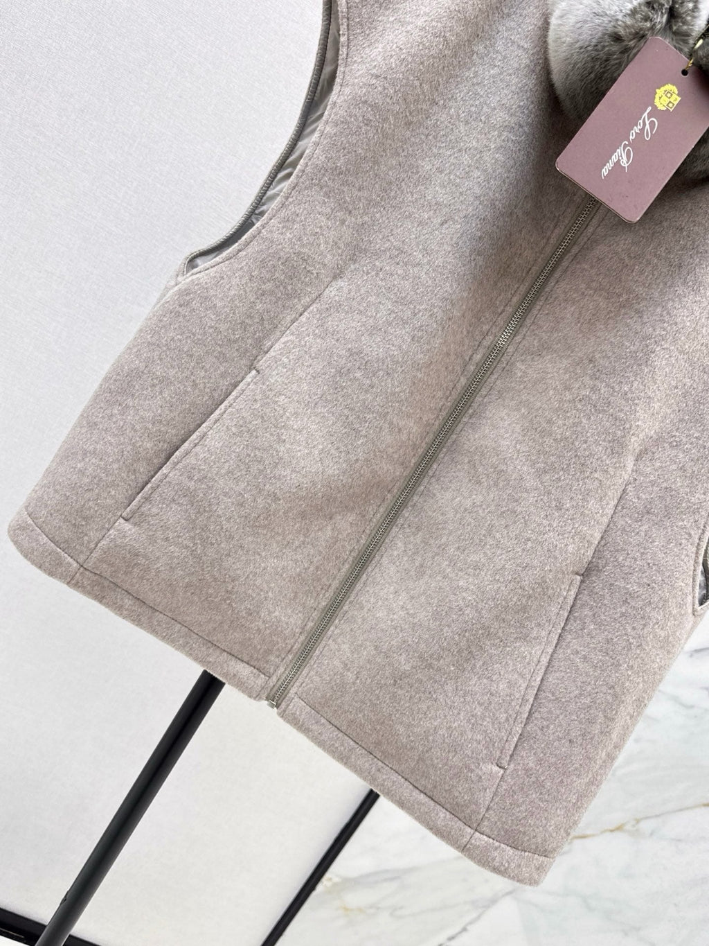 LORO PIANA/ 26 Early Autumn Latest Wool Vest