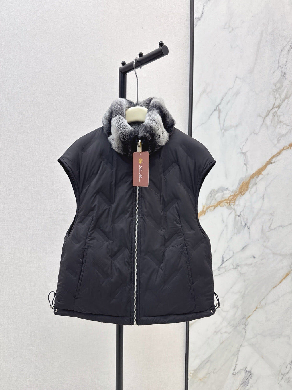 LORO PIANA/ 26 Early Autumn Latest Wool Vest