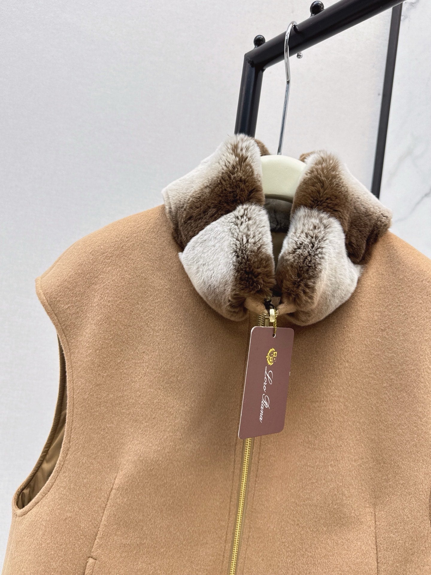 LORO PIANA/ 26 Early Autumn Latest Wool Vest