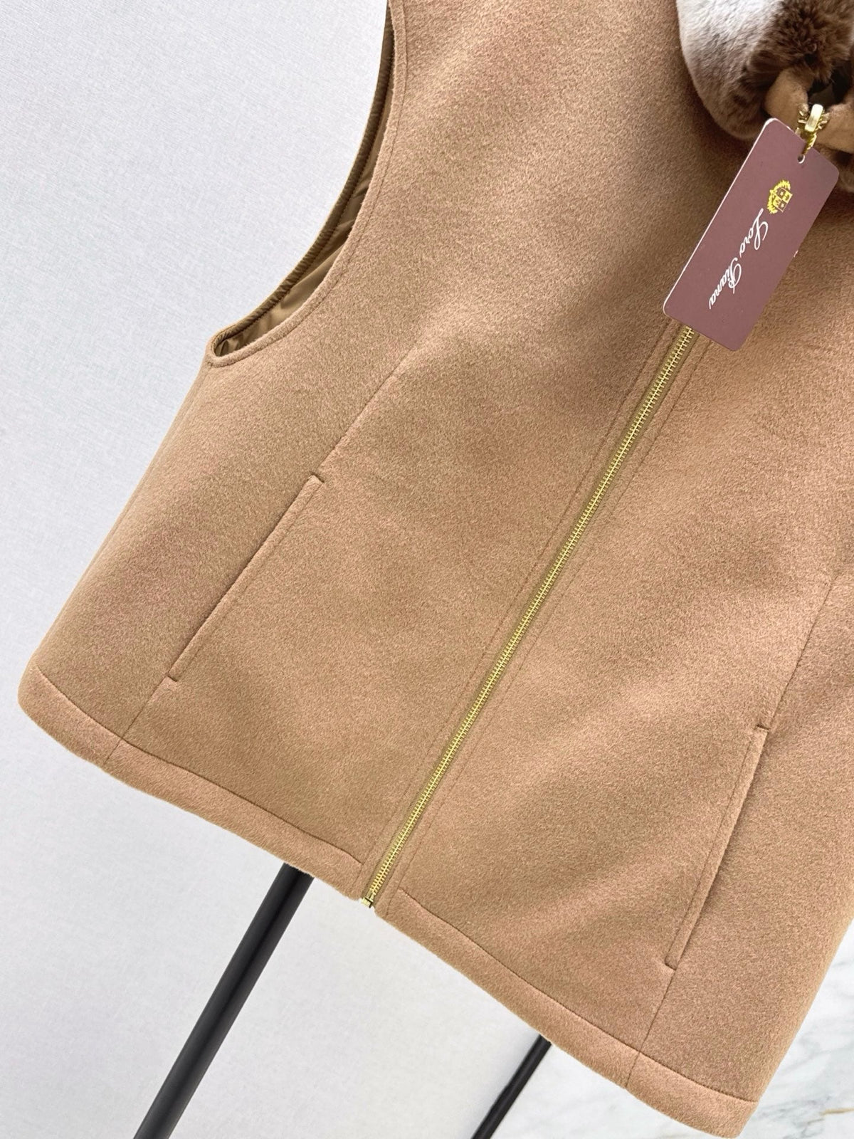 LORO PIANA/ 26 Early Autumn Latest Wool Vest