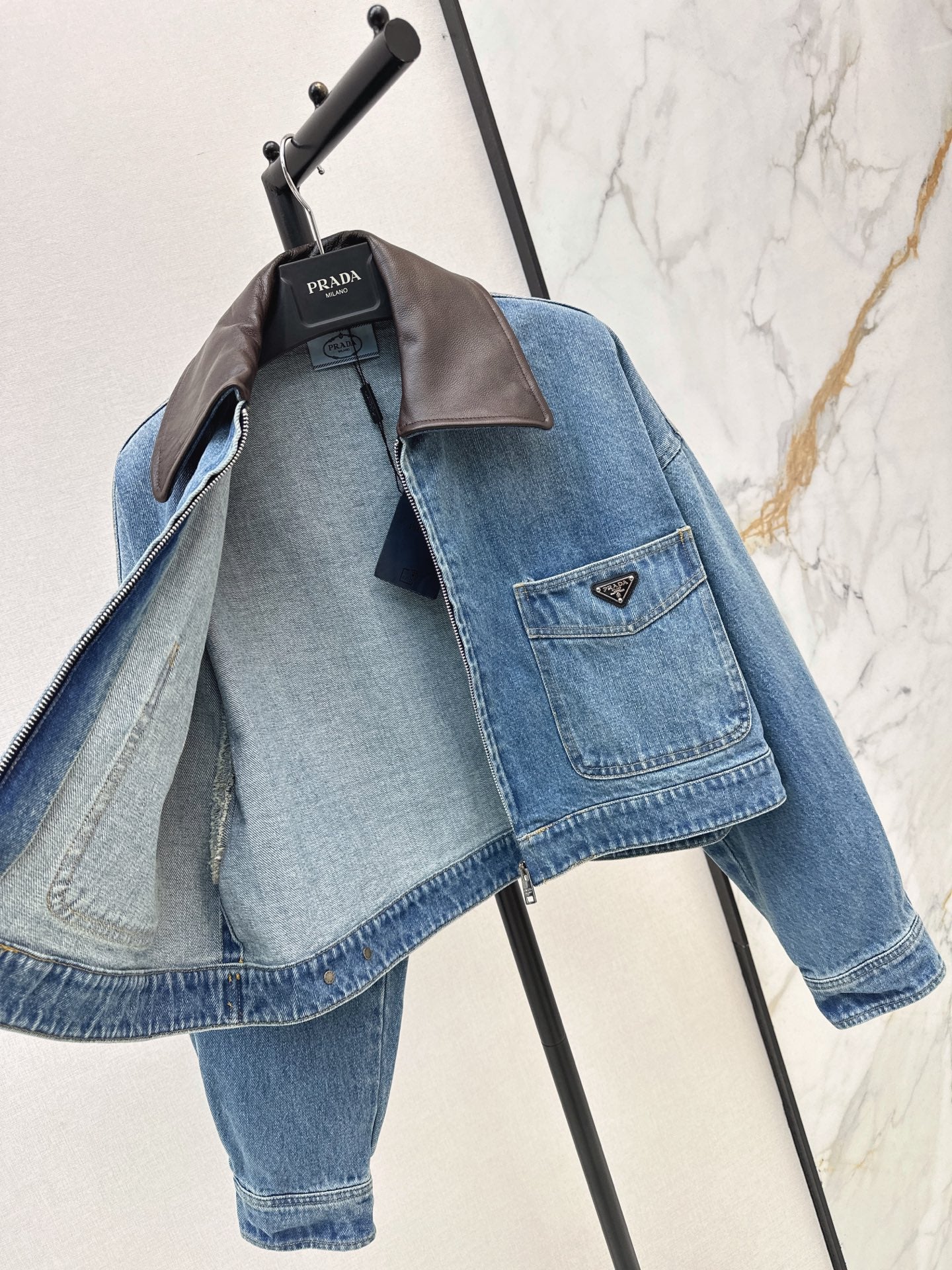 Prada/26 Early Autumn New Lapel Denim Jacket