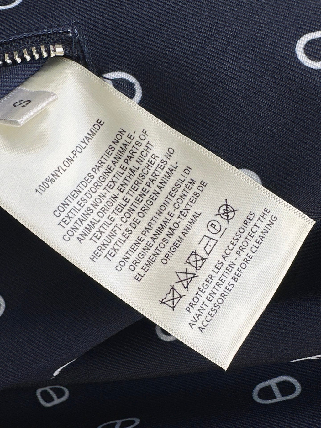 Hermès / 26 Early Autumn Latest Printed Reversible Jacket