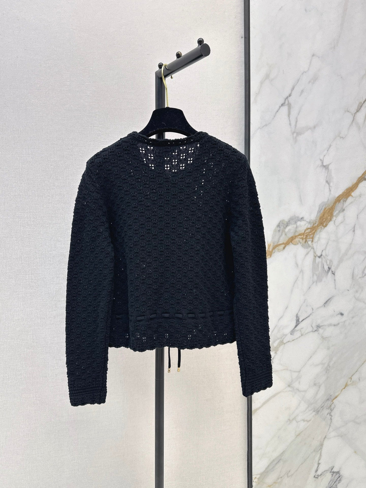 Chanel / 26 Early Autumn Latest Hollow-Out Cropped Knit Cardigan