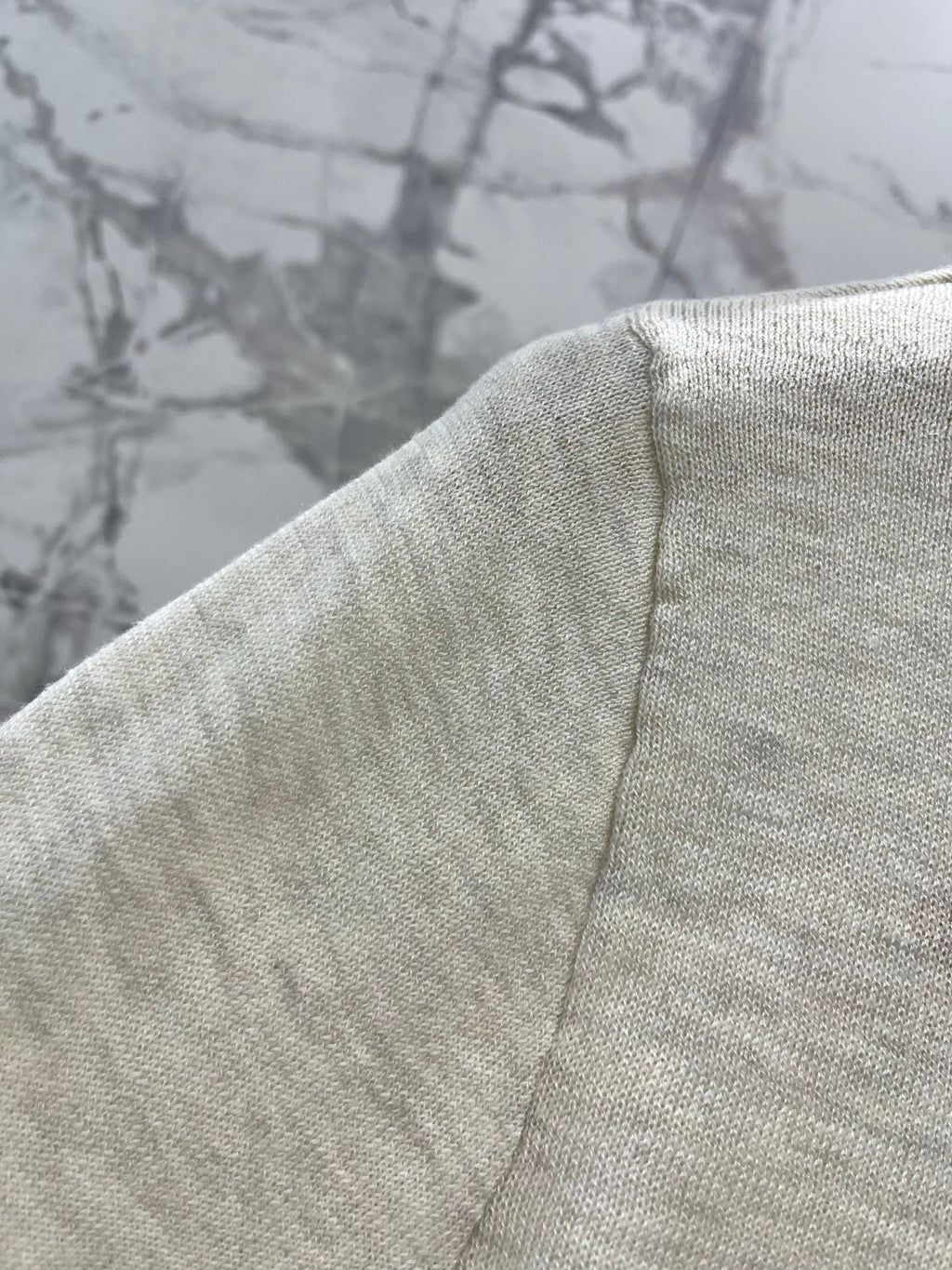 MiuMiu/26 New Early Autumn V-Neck Soft Curved Top