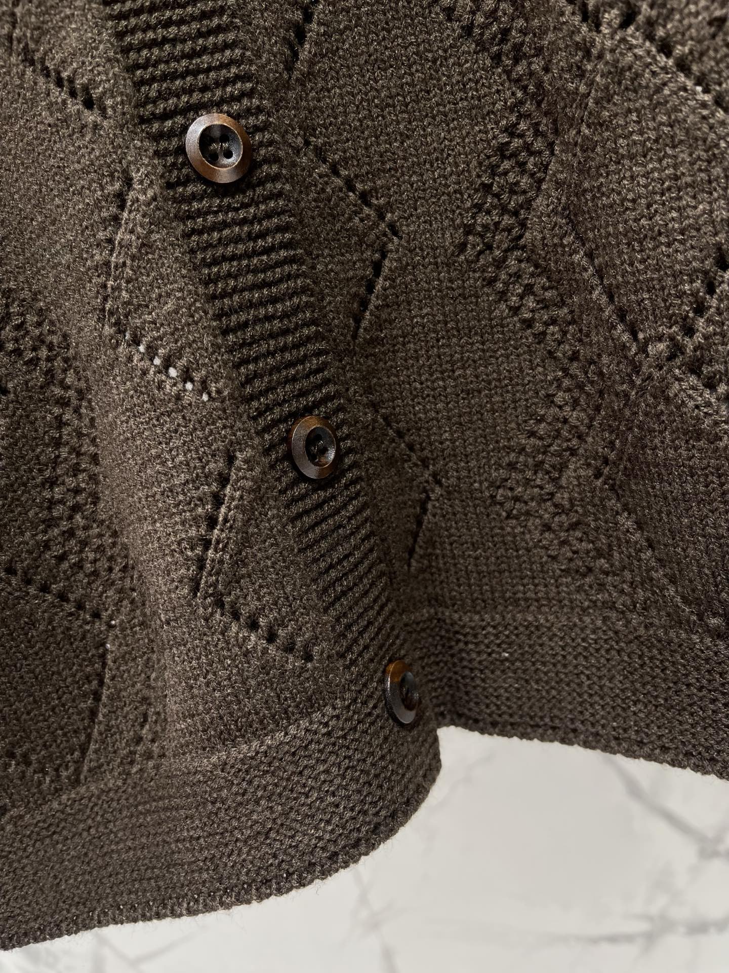 Valentino/26 New Simple Turn-Down Collar Hollow Crochet Knit Cardigan