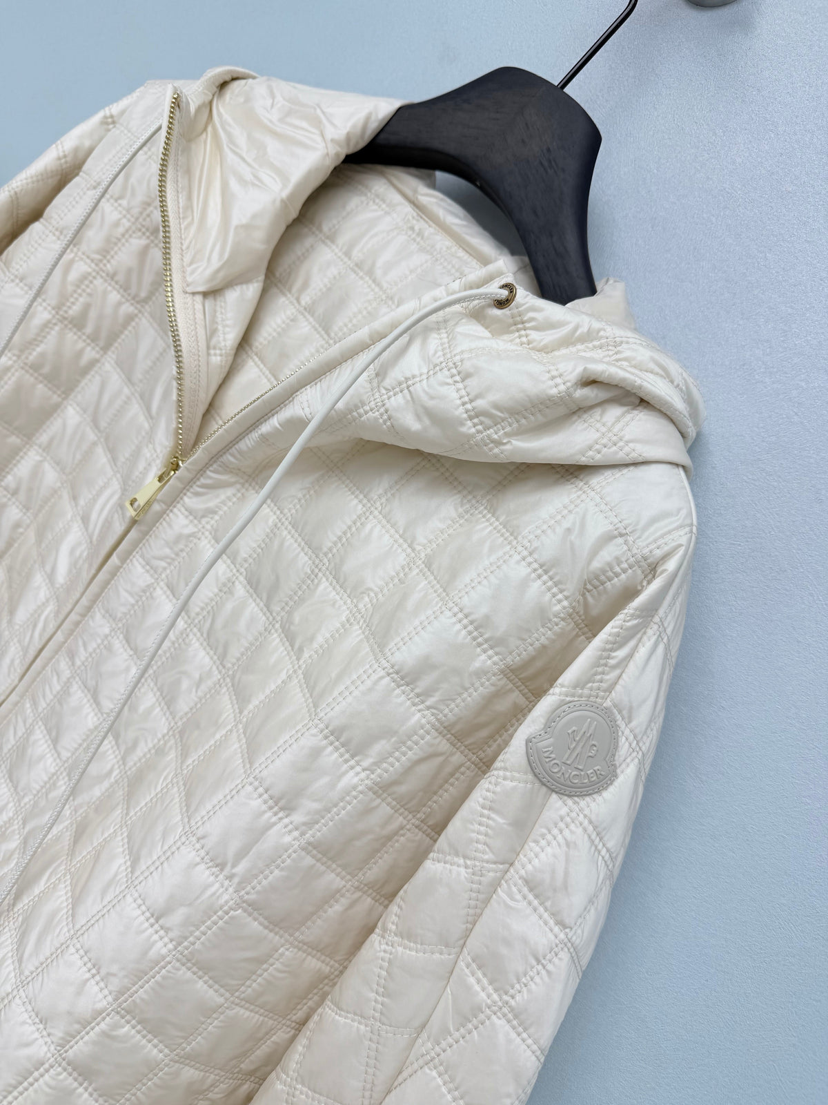 Moncler/26 Latest New Cape-Style Puffer Jacket