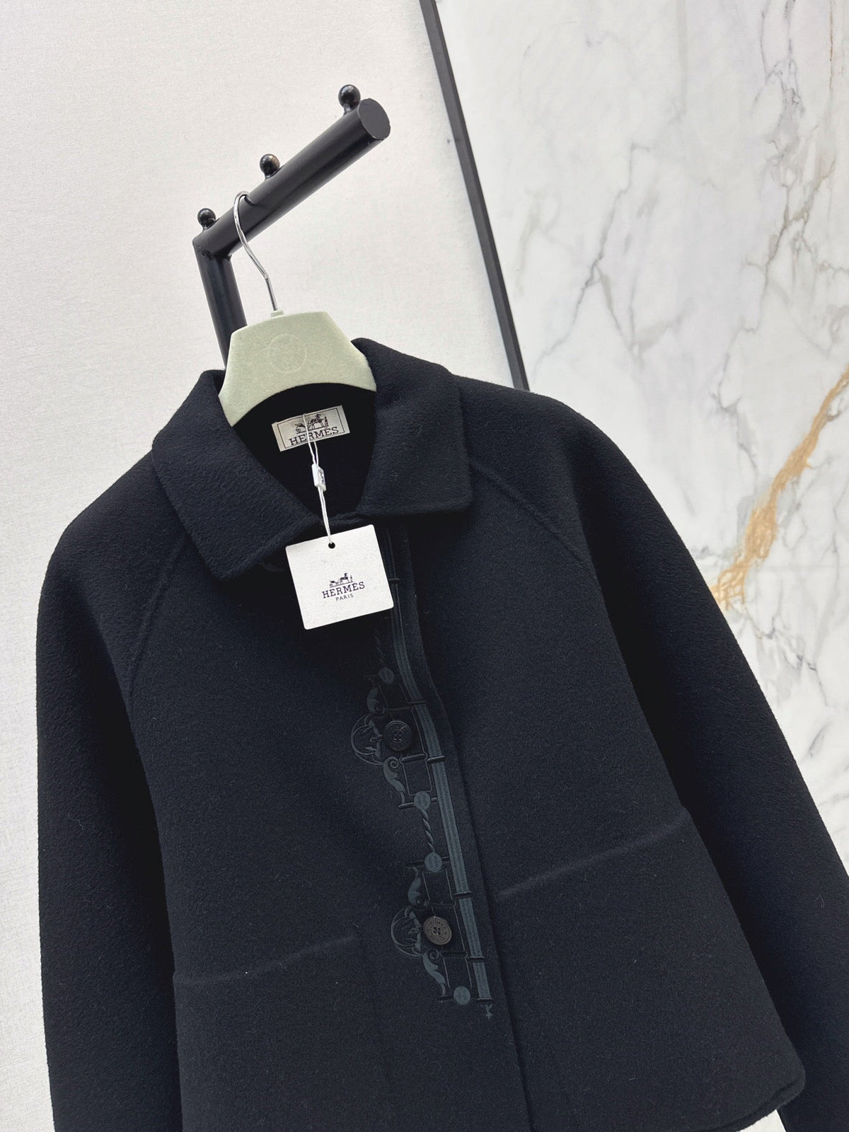 Hermès/Fall-Winter Latest Embroidered Reversible Wool Coat