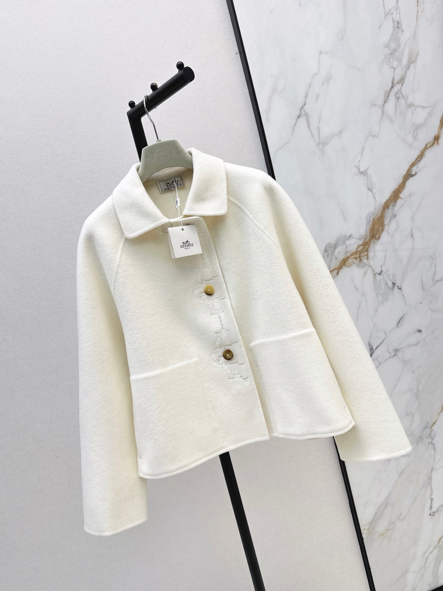 Hermès/Fall-Winter Latest Embroidered Reversible Wool Coat