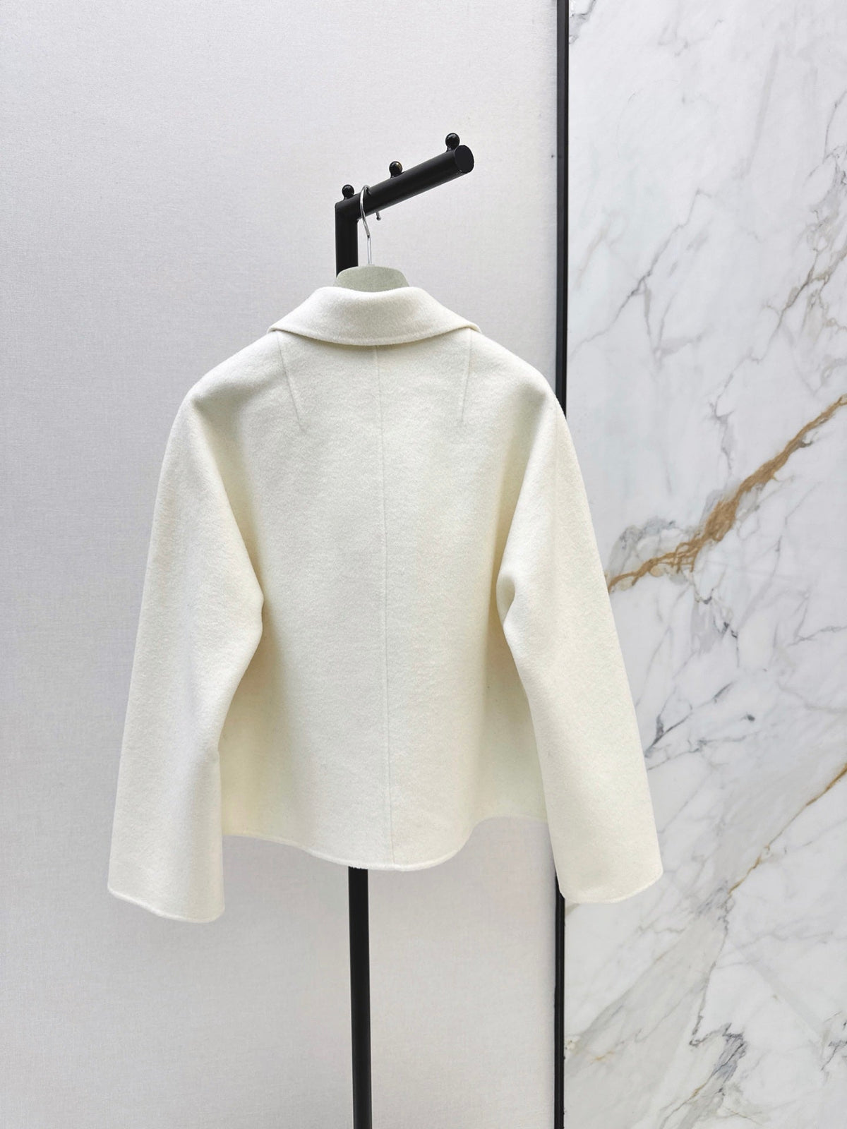 Hermès/Fall-Winter Latest Embroidered Reversible Wool Coat