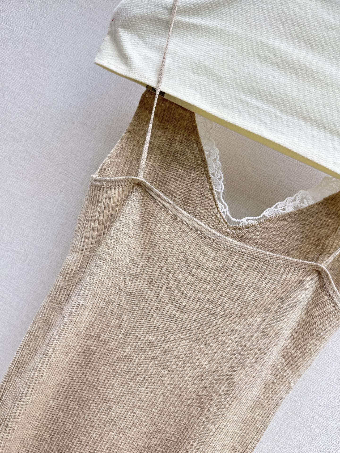 Yves Saint Laurent/Early Autumn New Pure & Cute Lace Camisole