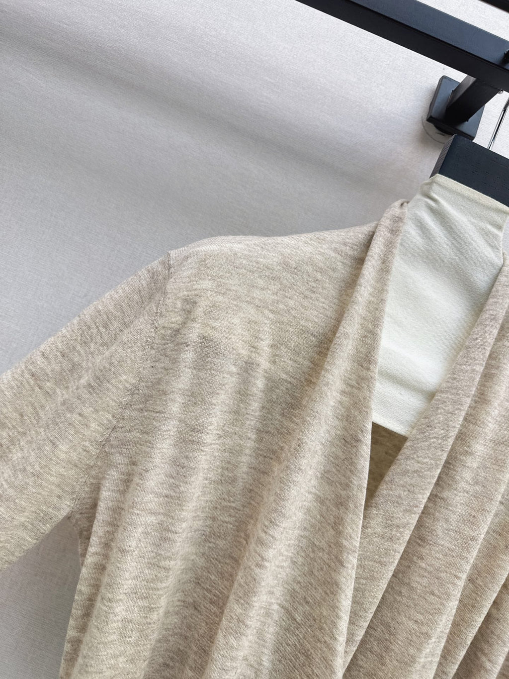 Dior/26 Fall/Winter Latest V-Neck Base Shirt