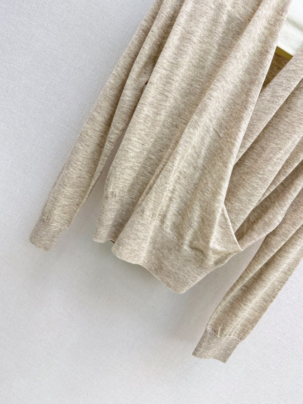 Dior/26 Fall/Winter Latest V-Neck Base Shirt
