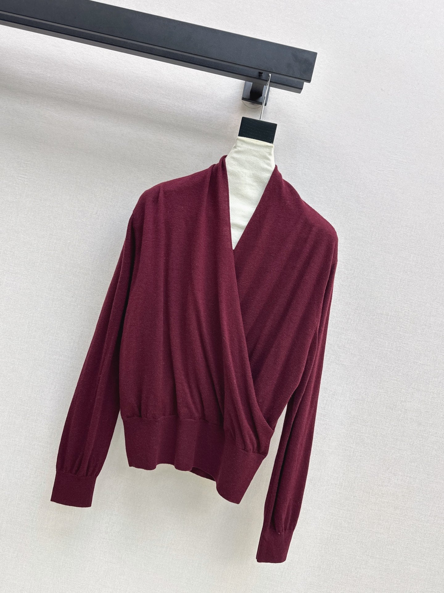 Dior/26 Fall/Winter Latest V-Neck Base Shirt