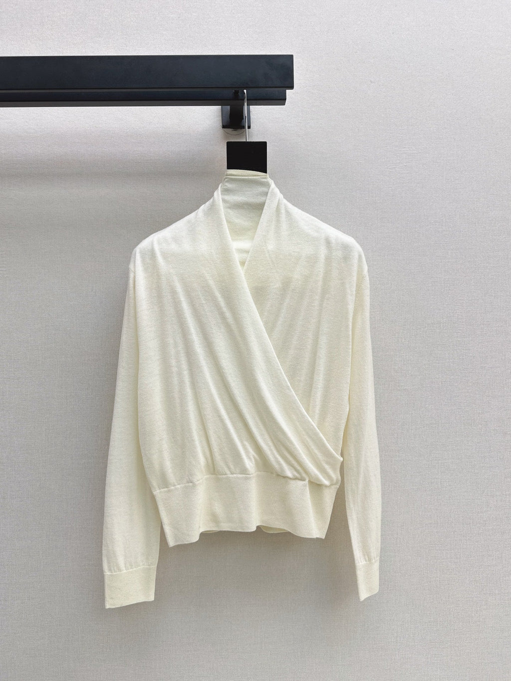 Dior/26 Fall/Winter Latest V-Neck Base Shirt