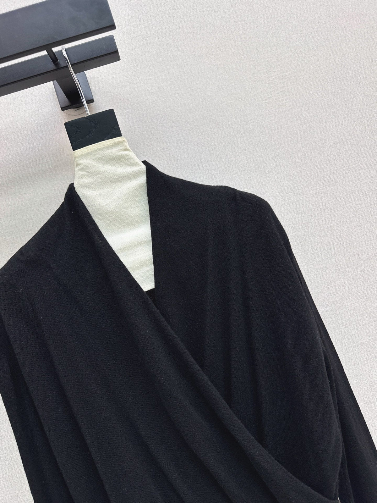 Dior/26 Fall/Winter Latest V-Neck Base Shirt