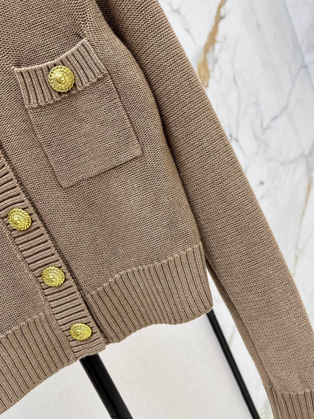 Balenciaga / 26 Fall-Winter New V-Neck Knit Cardigan
