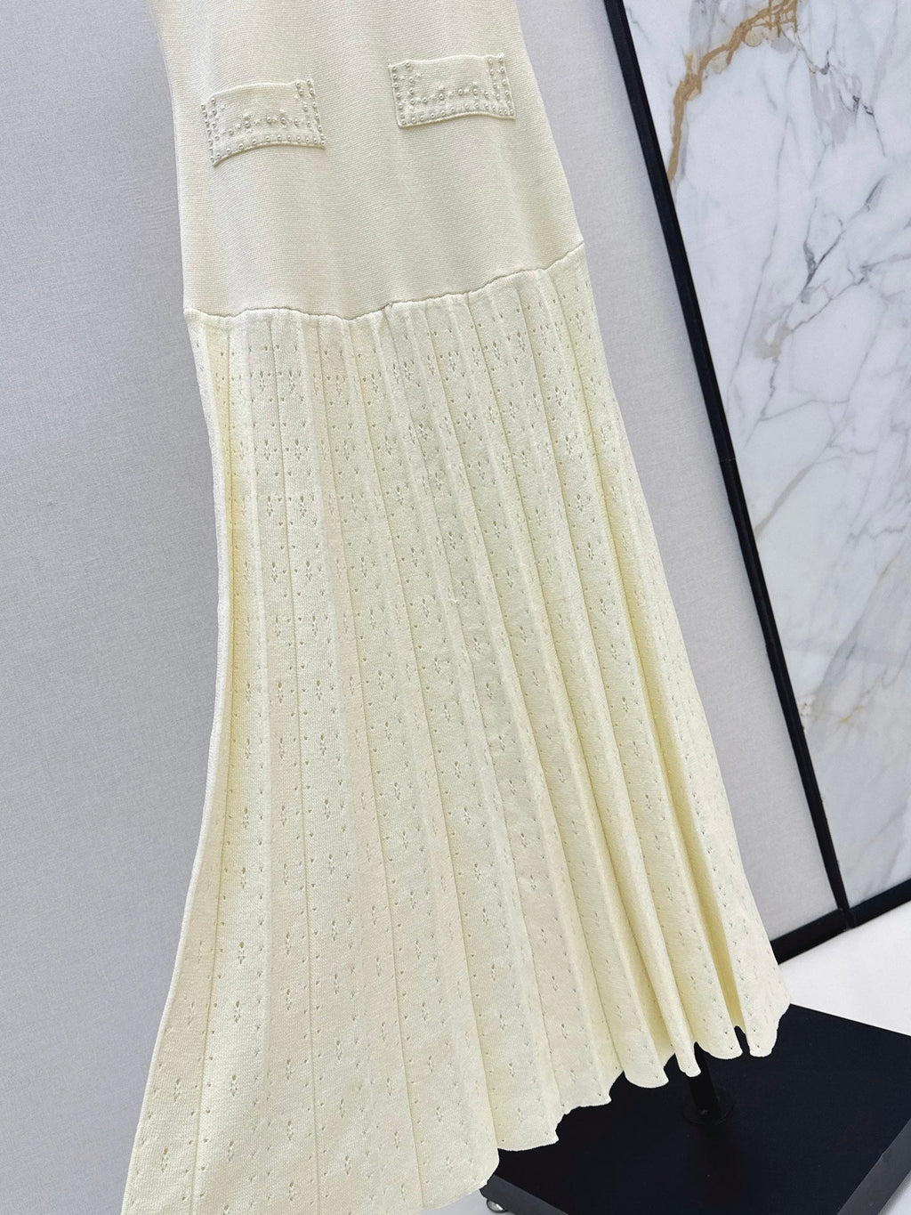 Chanel / 26 Early Autumn Latest Heavy Beaded Sleeveless Knit Dress