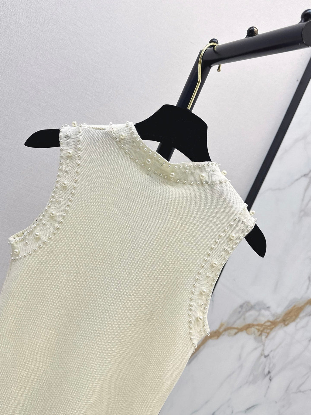 Chanel / 26 Early Autumn Latest Heavy Beaded Sleeveless Knit Dress