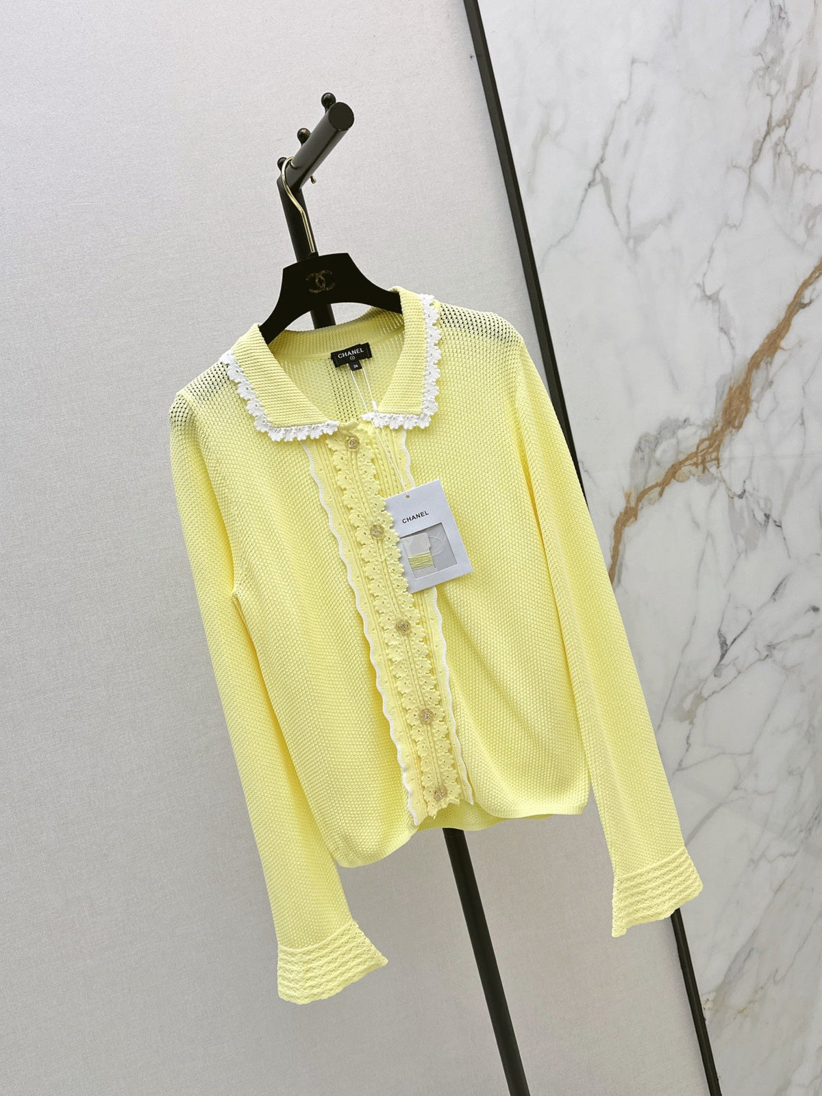 Chanel/26 Early Autumn Latest Knit Cardigan