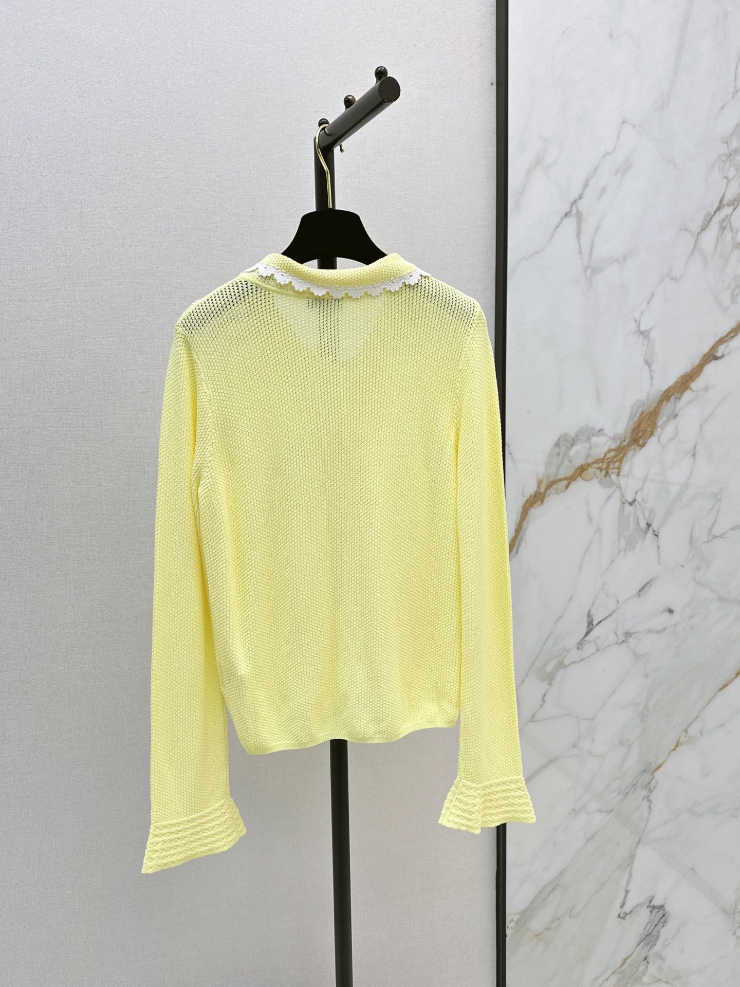 Chanel/26 Early Autumn Latest Knit Cardigan