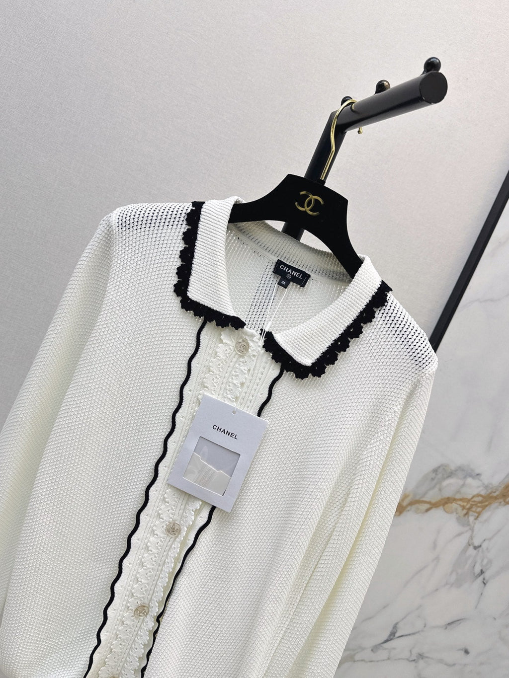 Chanel/26 Early Autumn Latest Knit Cardigan