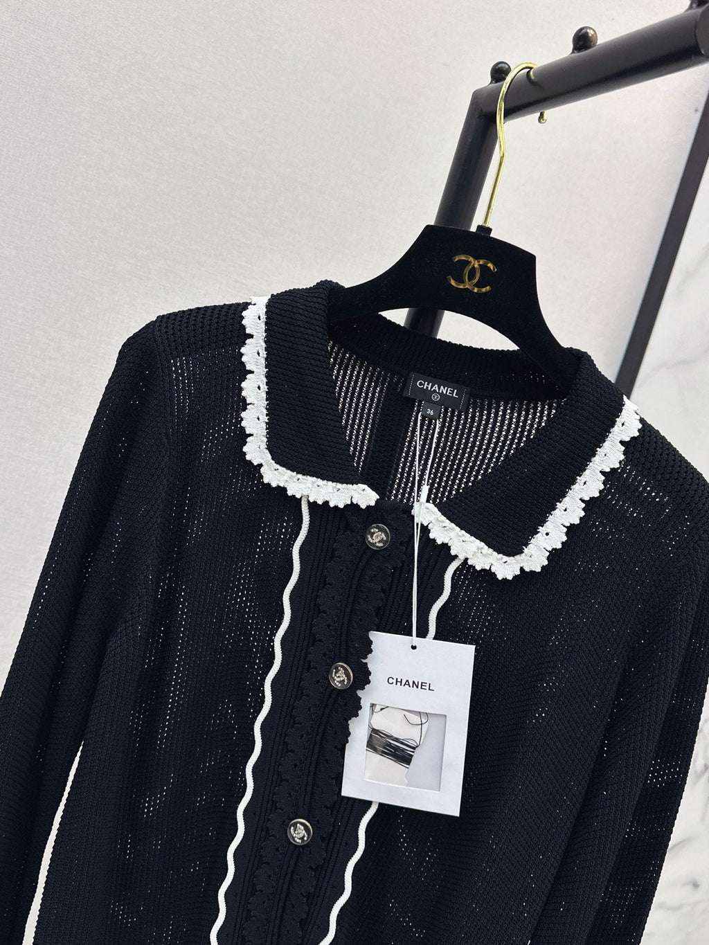 Chanel/26 Early Autumn Latest Knit Cardigan
