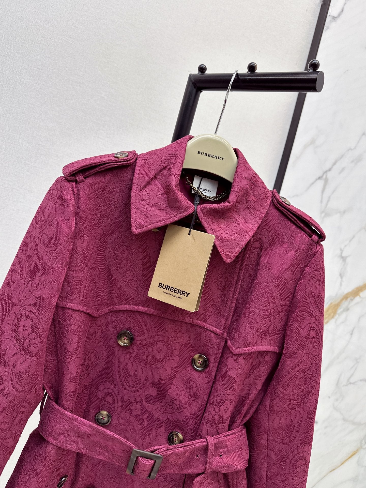 Burberry/26 Fall/Winter Latest Lace Cropped Trench Coat