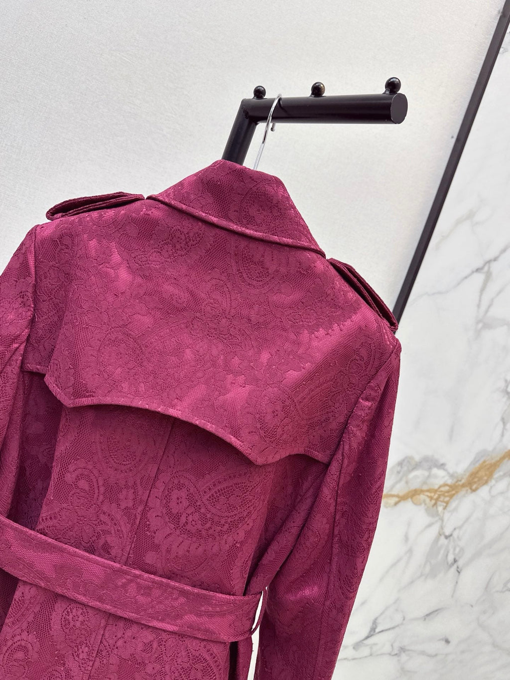 Burberry/26 Fall/Winter Latest Lace Cropped Trench Coat