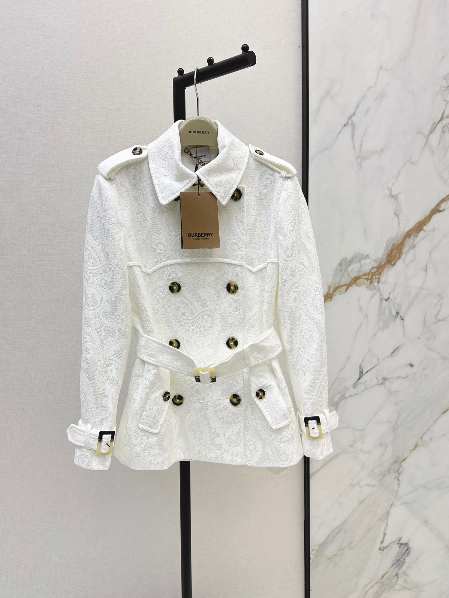 Burberry/26 Fall/Winter Latest Lace Cropped Trench Coat