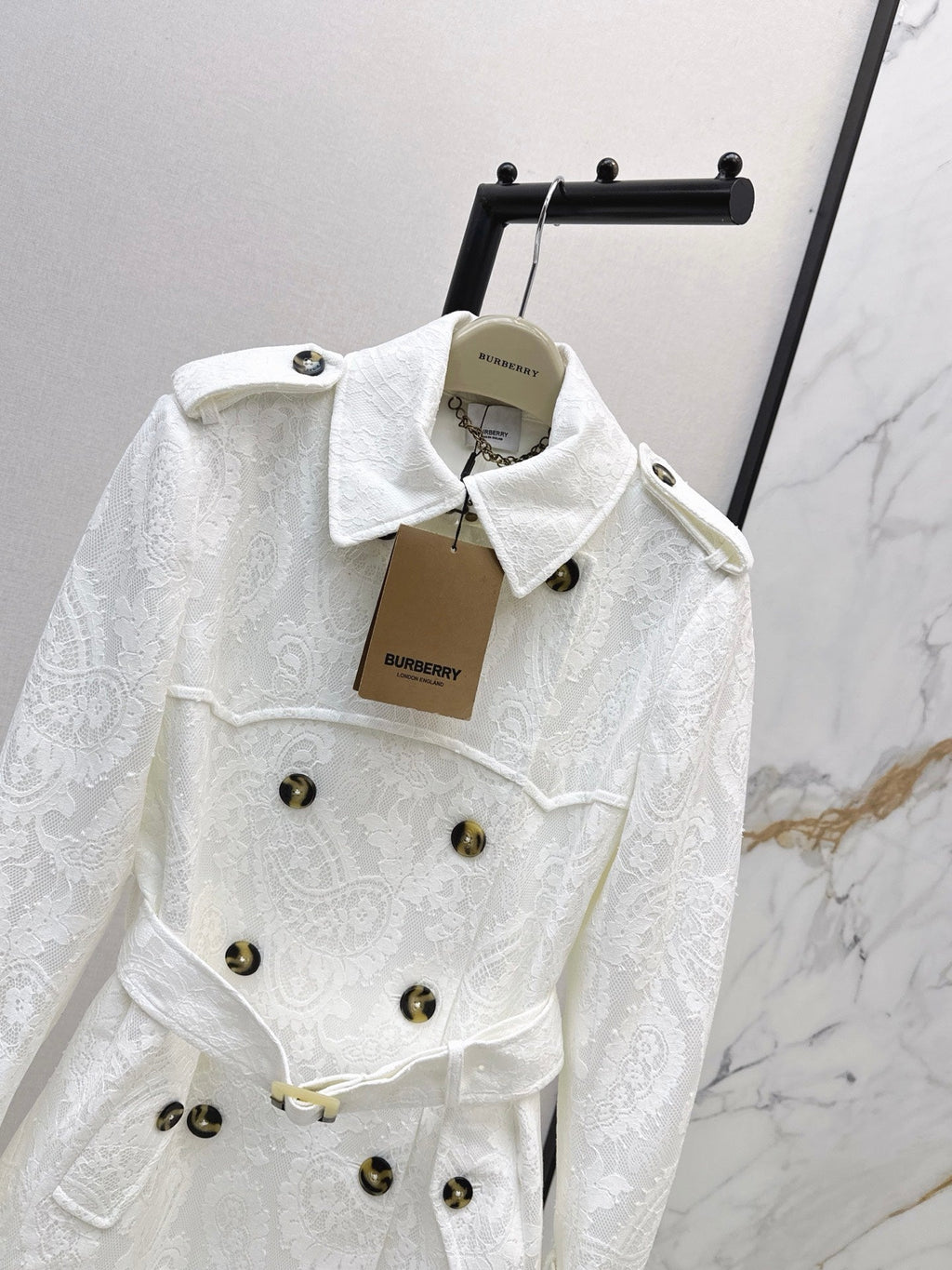 Burberry/26 Fall/Winter Latest Lace Cropped Trench Coat