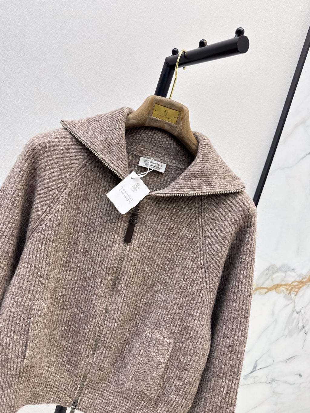 Brunello Cucinelli/26 Early Autumn Latest Vintage Style Outfit Textured Wool Cardigan