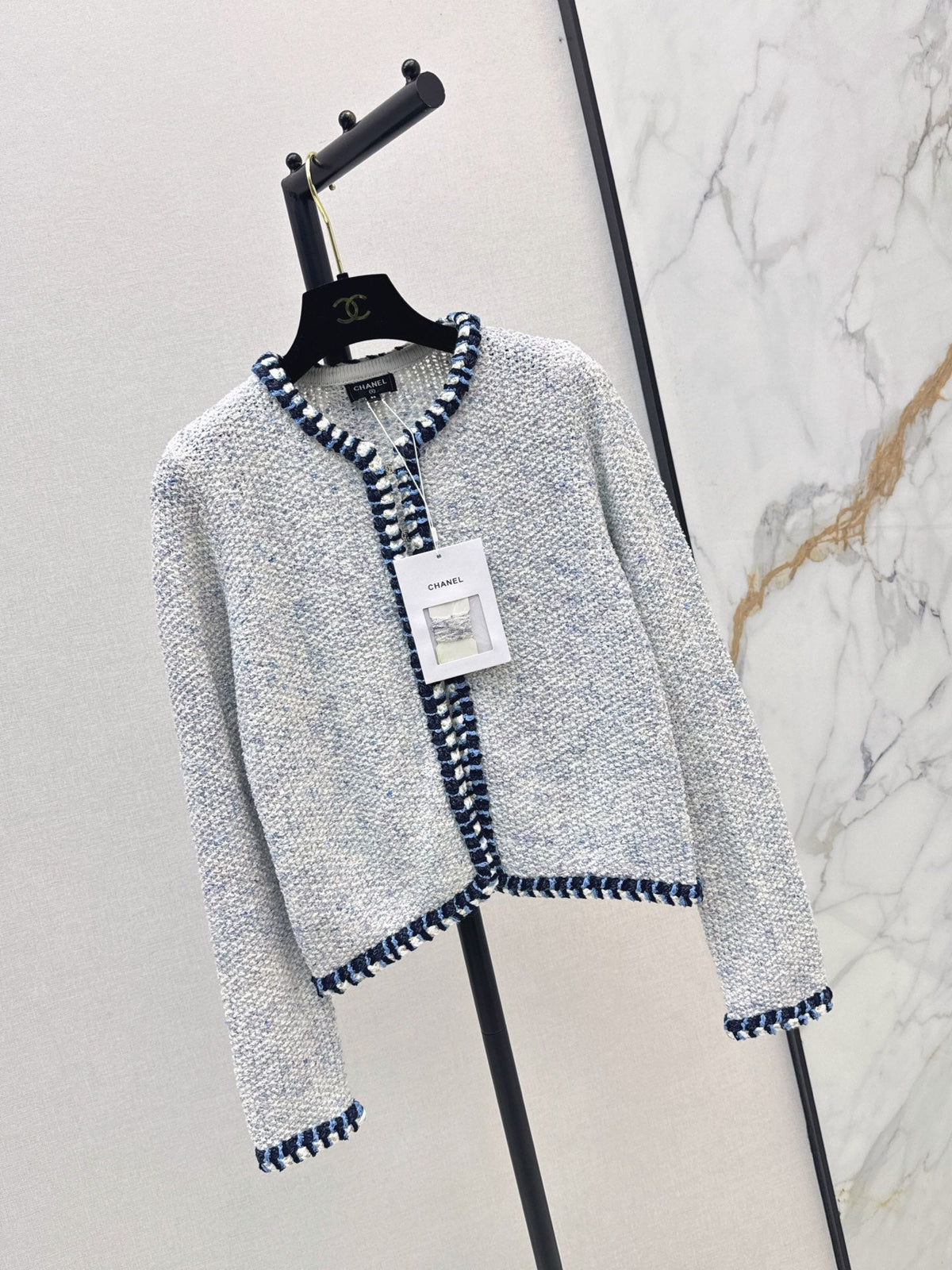 Chanel/26 Early Autumn Latest Knitted Cardigan