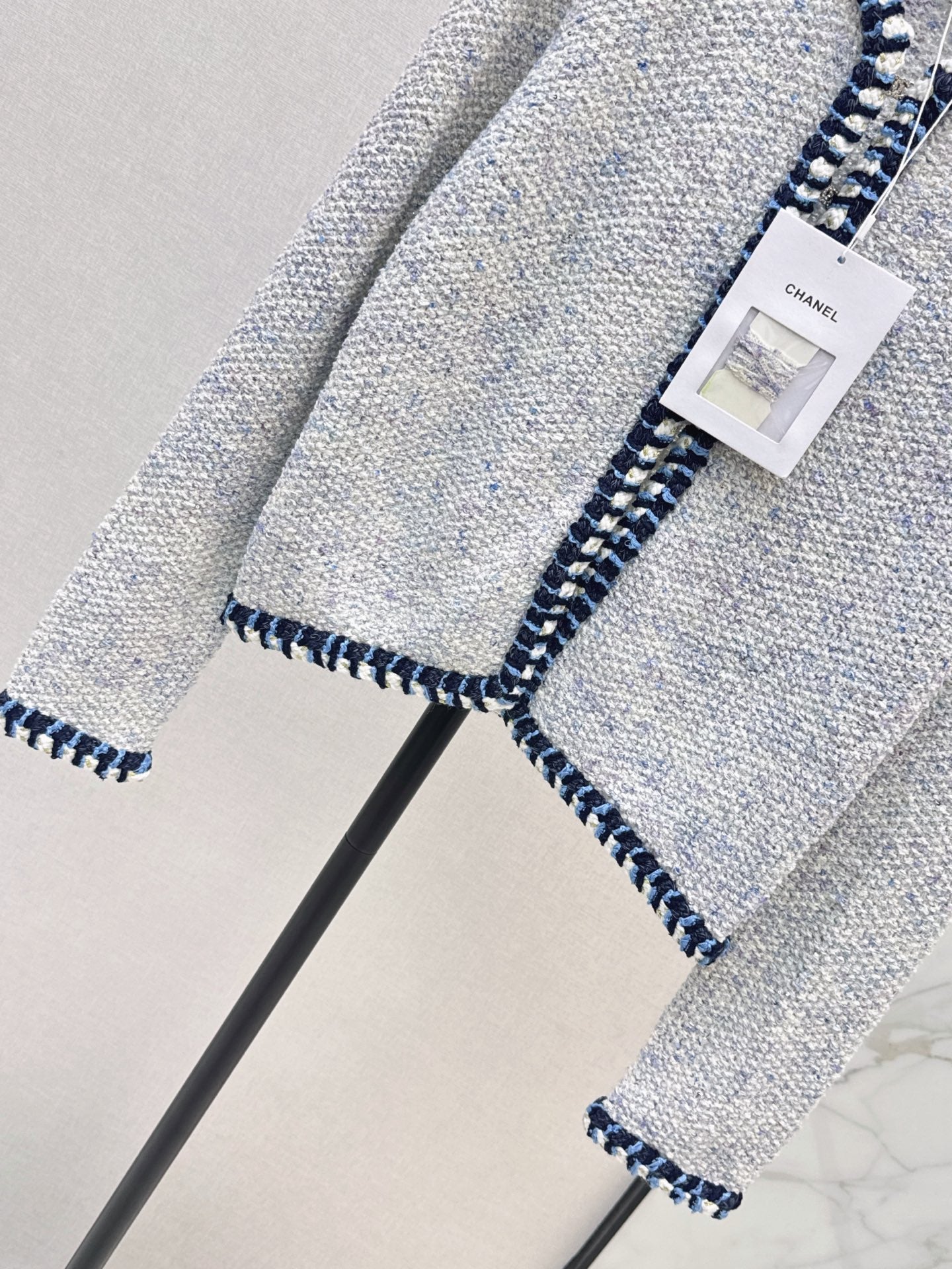 Chanel/26 Early Autumn Latest Knitted Cardigan