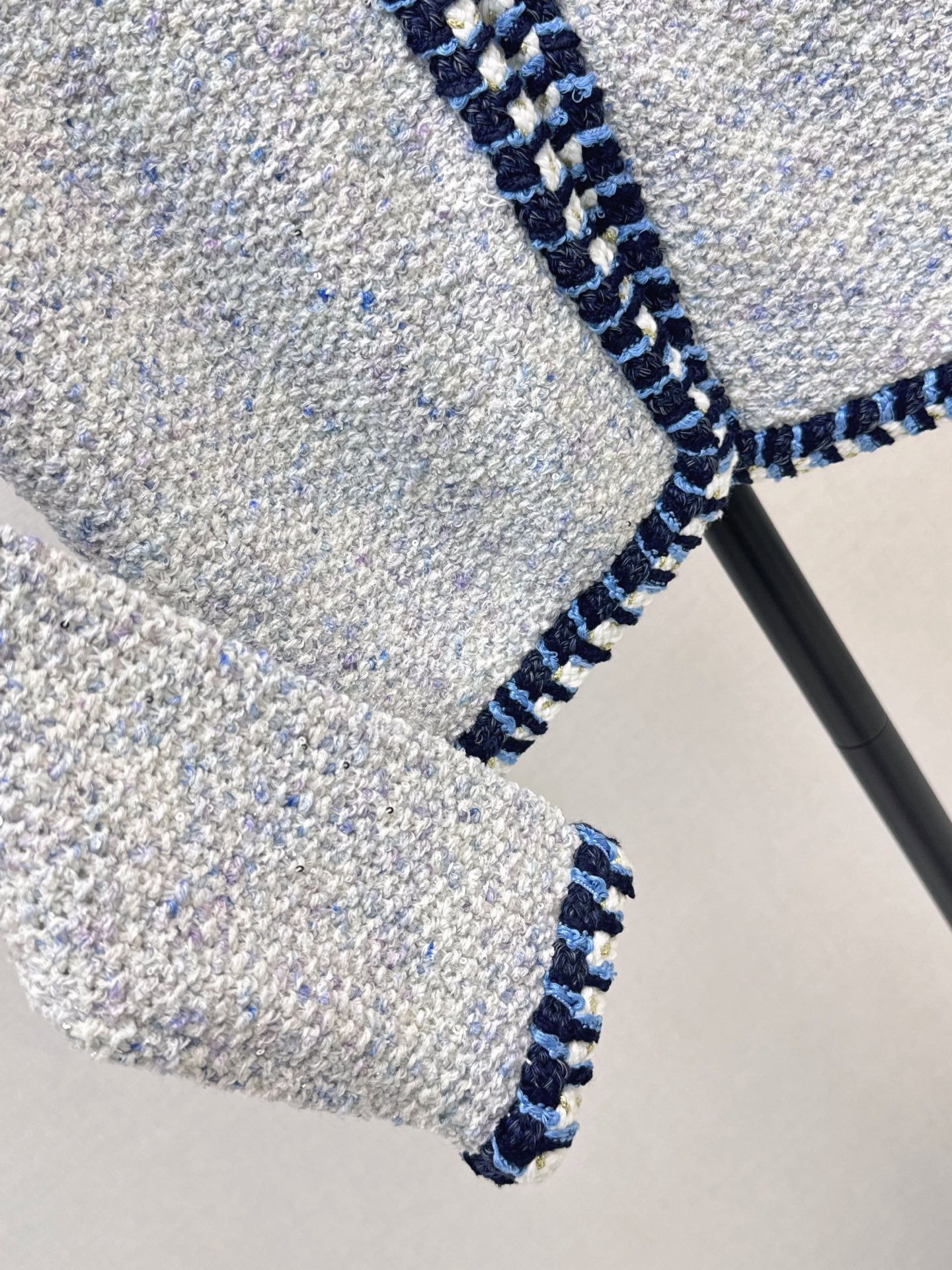 Chanel/26 Early Autumn Latest Knitted Cardigan
