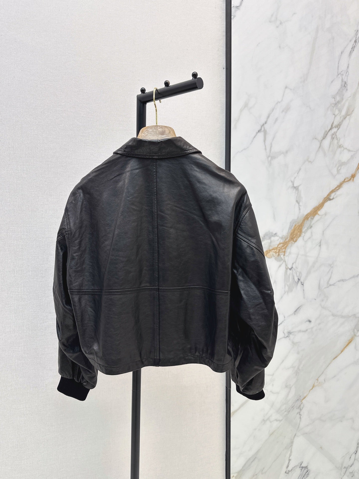 Brunello Cucinelli/26Latest Early-Autumn Cropped Lapel Leather Jacket