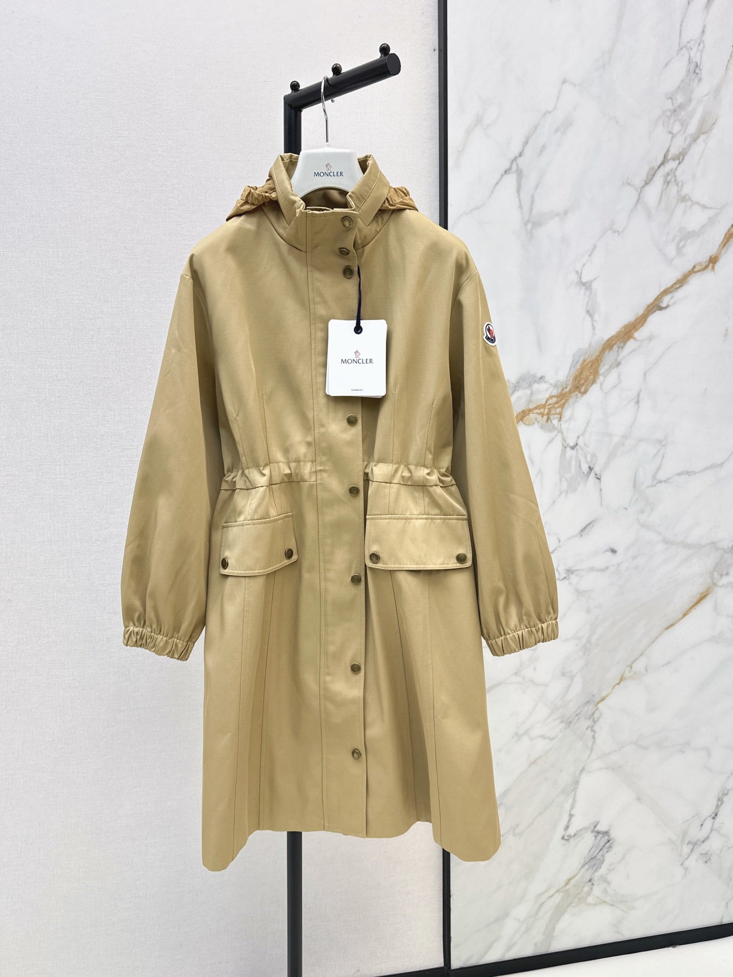Moncler/26 Autumn-Winter Latest Workwear-Style Dress