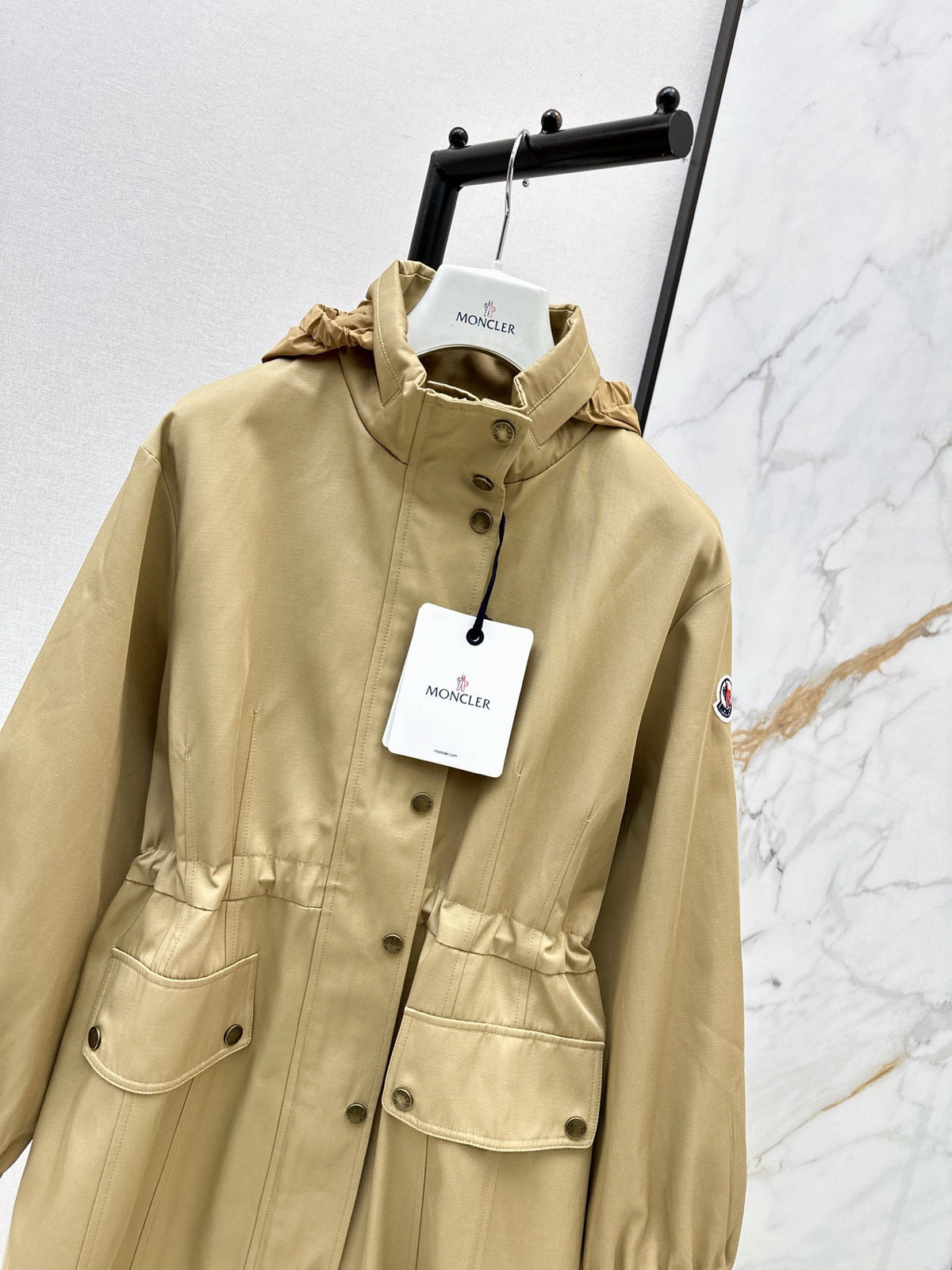 Moncler/26 Autumn-Winter Latest Workwear-Style Dress
